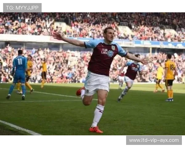 伯恩利若靠主场防守夺分,降级区形势将更加复杂 伯恩利若靠主场防守夺分,降级区形势将更加复杂